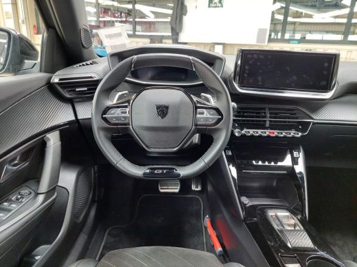 Peugeot 2008 1.2 Hybrid 145 GT | Automaat | Navigatie | Camera voor + achter | Massage | Stoelverwarming | Alc... ActivLease financial lease