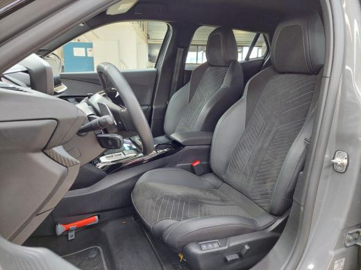 Peugeot 2008 1.2 Hybrid 145 GT | Automaat | Navigatie | Camera voor + achter | Massage | Stoelverwarming | Alc... ActivLease financial lease