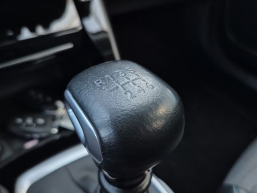 Peugeot 2008 1.2 PureTech Allure Pack Camera | Full map navigatie | Climate control | Carplay/android auto | P... ActivLease financial lease