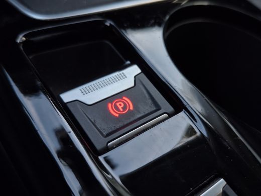 Peugeot 2008 1.2 PureTech Allure Pack Camera | Full map navigatie | Climate control | Carplay/android auto | P... ActivLease financial lease