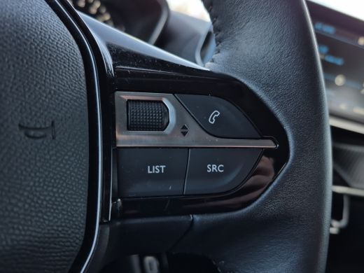 Peugeot 2008 1.2 PureTech Allure Pack Camera | Full map navigatie | Climate control | Carplay/android auto | P... ActivLease financial lease