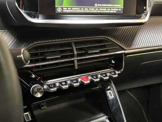 Peugeot 2008 1.2 PureTech GT-Line Sport (PANORAMADAK, VIRTUAL COCKPIT, APPLE CARPLAY, GROOT NAVI, 360 CAMERA, ... ActivLease financial lease