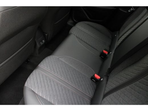 Peugeot 208 1.2 Hybrid 110 e-DCS6 Allure | Automaat | Navigatie | Camera voor + achter | Apple carplay | Adap... ActivLease financial lease