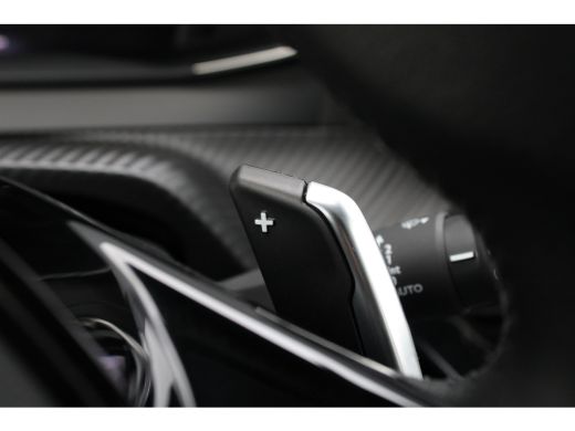 Peugeot 208 1.2 Hybrid 110 e-DCS6 Allure | Automaat | Navigatie | Camera voor + achter | Apple carplay | Adap... ActivLease financial lease