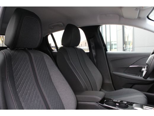 Peugeot 208 1.2 Hybrid 110 e-DCS6 Allure | Automaat | Navigatie | Camera voor + achter | Apple carplay | Adap... ActivLease financial lease