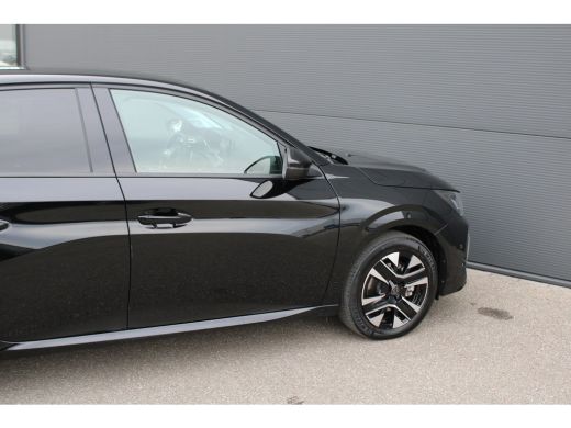 Peugeot 208 1.2 Hybrid 110 e-DCS6 Allure | Automaat | Navigatie | Camera voor + achter | Apple carplay | Adap... ActivLease financial lease