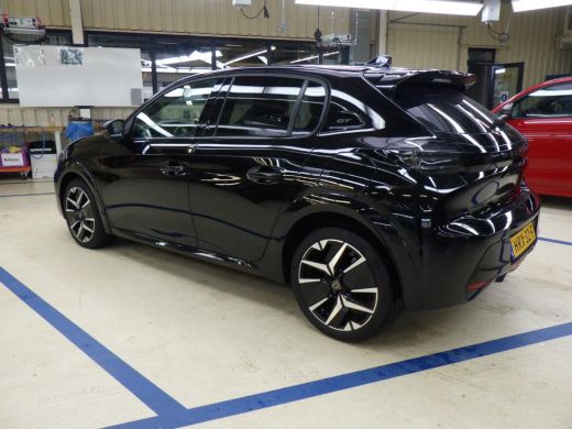 Peugeot 208 1.2 Hybrid 145 e-DCS6 GT | Automaat | Navigatie | Camera voor + achter | Apple carplay | Adaptiev... ActivLease financial lease