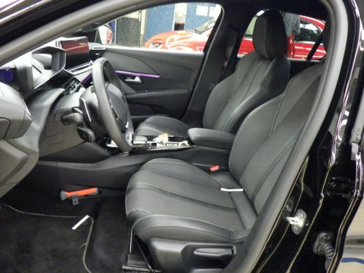 Peugeot 208 1.2 Hybrid 145 e-DCS6 GT | Automaat | Navigatie | Camera voor + achter | Apple carplay | Adaptiev... ActivLease financial lease