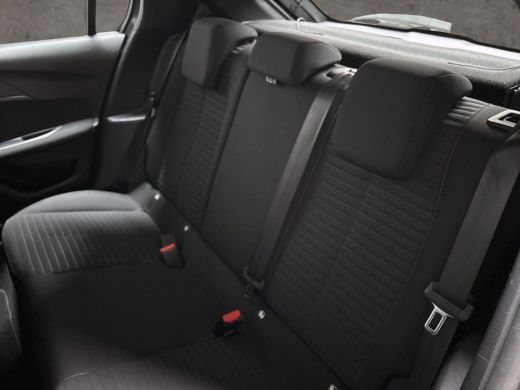 Peugeot 208 1.2 PureTech Sport (APPLE CARPLAY, NAVIGATIE, PARKEERSENSOREN, SPORTSTOELEN, CRUISE, NIEUWE APK, ... ActivLease financial lease