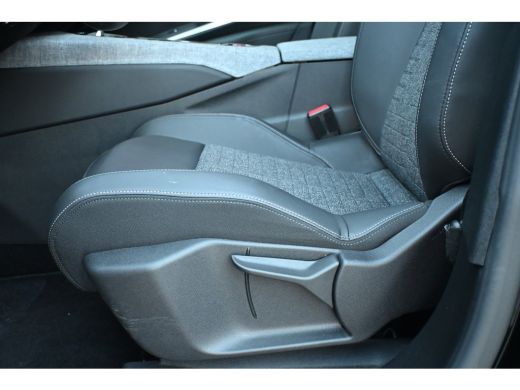 Peugeot 3008 1.2 Hybrid 145 Allure | Navigatie | Achteruitrijcamera | Climate Control | Full-LED | Parkeersens... ActivLease financial lease