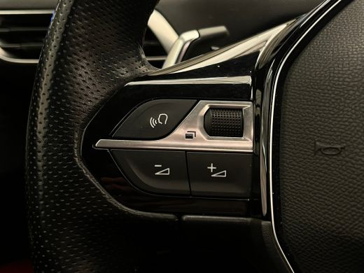 Peugeot 3008 1.6 HYbrid 225 GT Panorama Dak | Luxe Lederen Stoelen met Massage | Adaptieve Cruise | 18" Lichtm... ActivLease financial lease