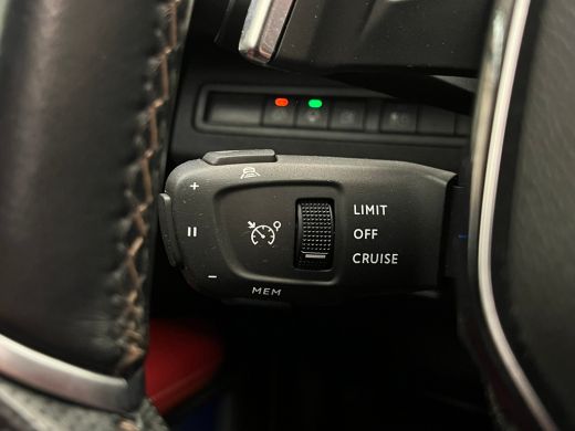 Peugeot 3008 1.6 HYbrid 225 GT Panorama Dak | Luxe Lederen Stoelen met Massage | Adaptieve Cruise | 18" Lichtm... ActivLease financial lease