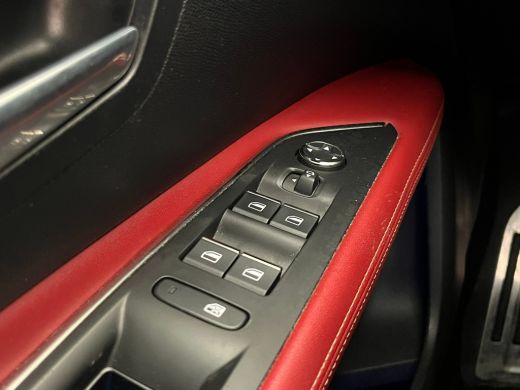 Peugeot 3008 1.6 HYbrid 225 GT Panorama Dak | Luxe Lederen Stoelen met Massage | Adaptieve Cruise | 18" Lichtm... ActivLease financial lease