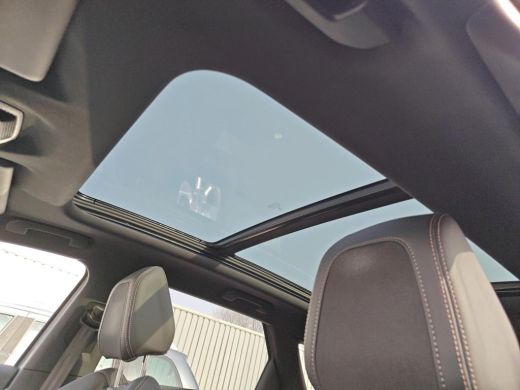 Peugeot 3008 1.6 HYbrid 225 GT | Panorama/schuifdak | Focal | Black Pack | Navigatie | Camera | 1e Eigenaar | ... ActivLease financial lease