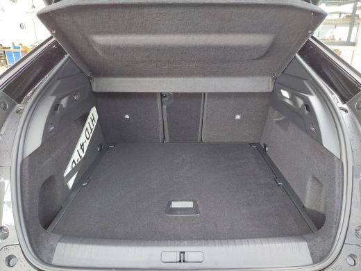 Peugeot 3008 1.6 plug-in Hybrid 195 GT | Alcantara | Elektrisch verstelbare stoel | Focal | Trekhaak | Stoelve... ActivLease financial lease