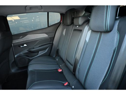 Peugeot 408 1.2 Hybrid 145 e-DCS6 Allure | Adaptive Cruise | Navigatie | Achteruitrijcamera | Climate Control... ActivLease financial lease