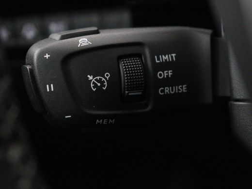 Peugeot 508 1.6 HYbrid 225 Allure | SOH 95% | Adaptive cruise | Half leder | Carplay | Camera | Navigatie | P... ActivLease financial lease