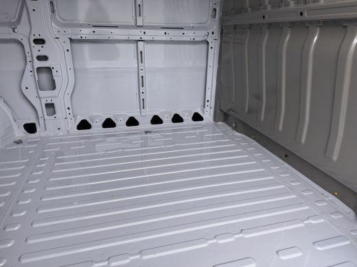 Peugeot Boxer 2.2 BlueHDi 140pk L2H2 3.5t | NIEUW BPM VRIJ! | CAMERA | STOELVERW | PDC ActivLease financial lease