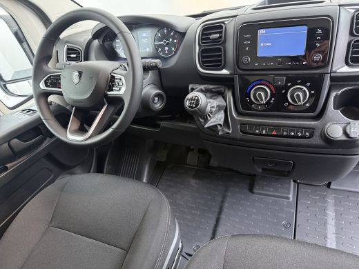 Peugeot Boxer 2.2 BlueHDi 140pk L2H2 3.5t | NIEUW BPM VRIJ! | CAMERA | STOELVERW | PDC ActivLease financial lease