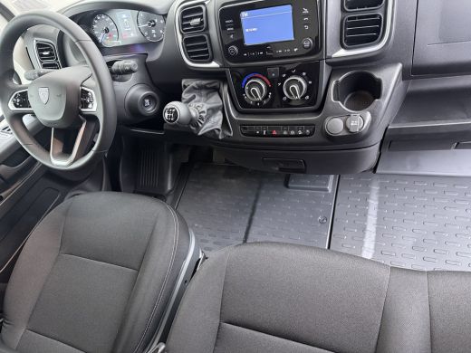 Peugeot Boxer 2.2 BlueHDi 140pk L2H2 3.5t | NIEUW BPM VRIJ! | CAMERA | STOELVERW | PDC ActivLease financial lease