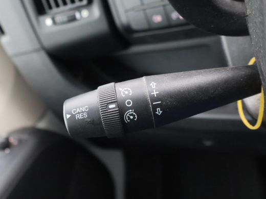 Peugeot Boxer 330 2.0 BLUEHDI 130 PK EURO 6 + CAMERA | TREKHAAK | NAVIGATIE | CRUISE | AIRCO ActivLease financial lease