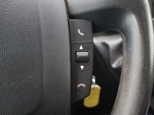 Peugeot Boxer 330 2.0 BLUEHDI 130 PK EURO 6 + CAMERA | TREKHAAK | NAVIGATIE | CRUISE | AIRCO ActivLease financial lease