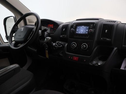 Peugeot Boxer 330 2.0 BLUEHDI 130 PK EURO 6 + CAMERA | TREKHAAK | NAVIGATIE | CRUISE | AIRCO ActivLease financial lease