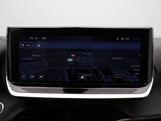 Peugeot e-208 EV Allure Avantage 51 kWh | 11 kW lader | Achterbank in delen neerklapbaar | Achterruitverwarming ActivLease financial lease