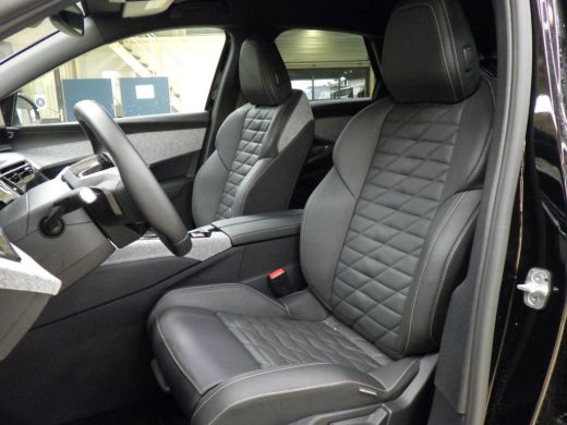 Peugeot e-3008 Allure 73 kWh ActivLease financial lease