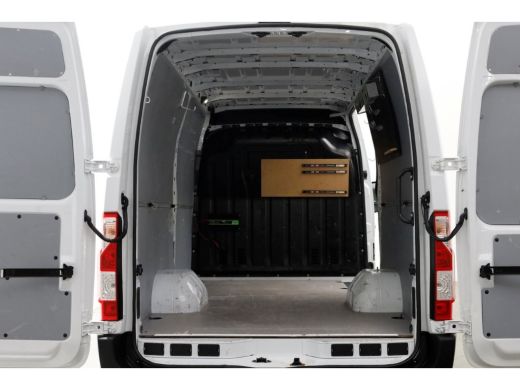 Renault Master T35 2.3 dCi 130pk L3H2 Dubbel lucht Airco/Camera/Trekhaak 3500kg 09-2022 ActivLease financial lease