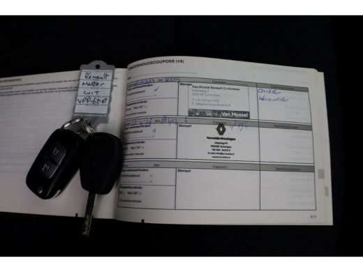 Renault Master T35 2.3 dCi 130pk L3H2 Dubbel lucht Airco/Camera/Trekhaak 3500kg 09-2022 ActivLease financial lease