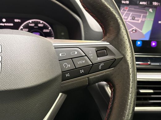 Seat Leon 1.5 eTSI FR Sport 150Pk Automaat (SCHUIFDAK, APPLE CARPLAY, GROOT NAVI, PARKEERSENSOREN, SPORTSTO... ActivLease financial lease