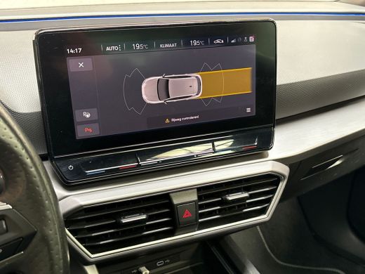 Seat Leon 1.5 eTSI FR Sport 150Pk Automaat (SCHUIFDAK, APPLE CARPLAY, GROOT NAVI, PARKEERSENSOREN, SPORTSTO... ActivLease financial lease