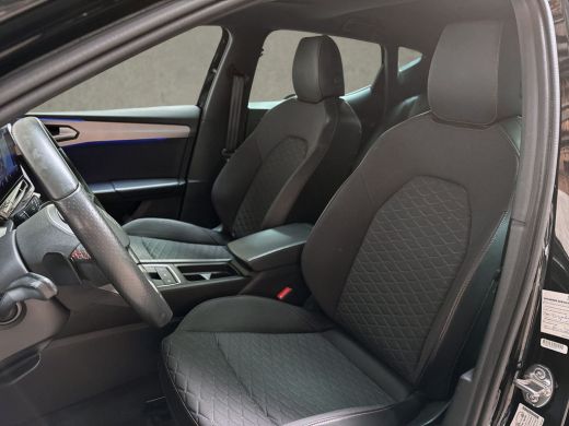 Seat Leon 1.5 eTSI FR Sport 150Pk Automaat (SCHUIFDAK, APPLE CARPLAY, GROOT NAVI, PARKEERSENSOREN, SPORTSTO... ActivLease financial lease