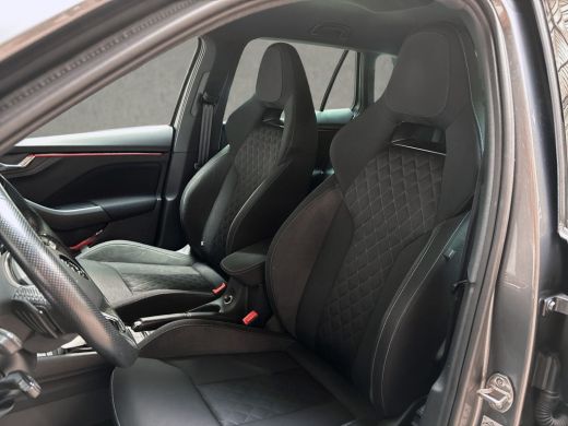 Skoda Kamiq 1.0 TSI Sportline Automaat (RS KUIPSTOELEN, VIRTUAL COCKPIT, APPLE CARPLAY, GROOT NAVI, STOELVERW... ActivLease financial lease