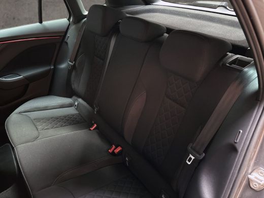 Skoda Kamiq 1.0 TSI Sportline Automaat (RS KUIPSTOELEN, VIRTUAL COCKPIT, APPLE CARPLAY, GROOT NAVI, STOELVERW... ActivLease financial lease