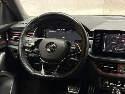 Skoda Kamiq 1.0 TSI Sportline Automaat (RS KUIPSTOELEN, VIRTUAL COCKPIT, APPLE CARPLAY, GROOT NAVI, STOELVERW... ActivLease financial lease