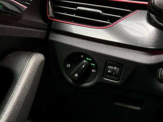 Skoda Kamiq 1.0 TSI Sportline Automaat (RS KUIPSTOELEN, VIRTUAL COCKPIT, APPLE CARPLAY, GROOT NAVI, STOELVERW... ActivLease financial lease