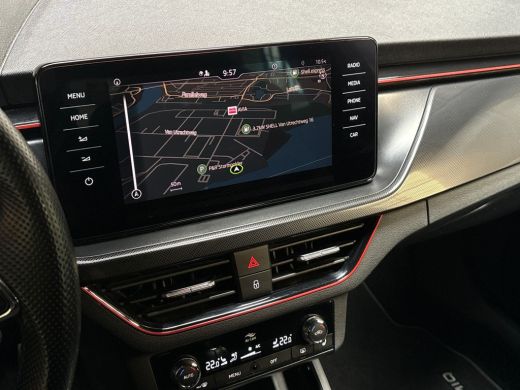 Skoda Kamiq 1.0 TSI Sportline Automaat (RS KUIPSTOELEN, VIRTUAL COCKPIT, APPLE CARPLAY, GROOT NAVI, STOELVERW... ActivLease financial lease