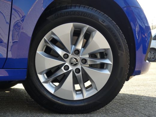 Skoda Octavia 1.0 TSI Ambition | STOELVERWARMING | PARKEERSENSOREN V+A | NAVI | ActivLease financial lease