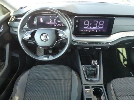 Skoda Octavia 1.0 TSI Ambition | STOELVERWARMING | PARKEERSENSOREN V+A | NAVI | ActivLease financial lease