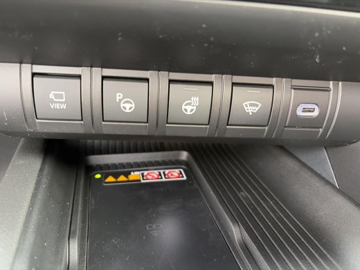 Toyota C-HR 2.0 Plug-in Hybrid 220 Executive Plus Pack ActivLease financial lease