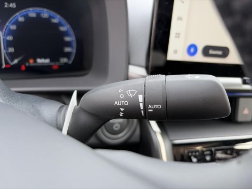 Toyota C-HR 2.0 Plug-in Hybrid 220 Executive Plus Pack ActivLease financial lease