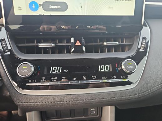 Toyota Corolla Cross Hybrid 140 Style ActivLease financial lease