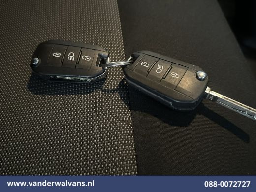 Toyota ProAce 1.5 D-4D 120pk L3H1 Personenbus 9 Zitplaatsen Euro6 Airco | Navigatie | Apple Carplay | Cruisecon... ActivLease financial lease