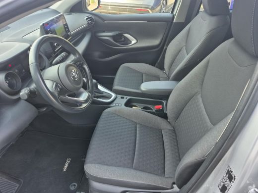 Toyota Yaris 1.5 Hybrid Dynamic | Navigatie | Apple CarPlay/Android auto | Achteruitrijcamera | Dodehoekdetectie ActivLease financial lease