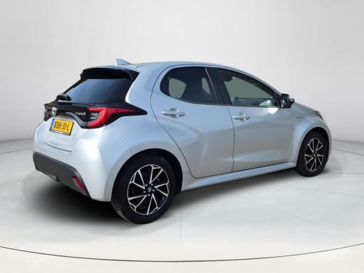 Toyota Yaris 1.5 Hybrid Dynamic | Navigatie | Apple CarPlay/Android auto | Achteruitrijcamera | Dodehoekdetectie ActivLease financial lease