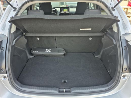 Toyota Yaris 1.5 Hybrid Dynamic | Navigatie | Apple CarPlay/Android auto | Achteruitrijcamera | Dodehoekdetectie ActivLease financial lease