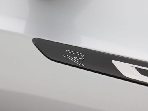 Volkswagen Arteon 1.4 TSi 218 Pk Automaat eHybrid R-Line Business | Full LED | Panoramadak | Trekhaak | Adaptive Cr... ActivLease financial lease