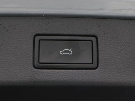 Volkswagen Arteon 1.4 TSi 218 Pk Automaat eHybrid R-Line Business | Full LED | Panoramadak | Trekhaak | Adaptive Cr... ActivLease financial lease